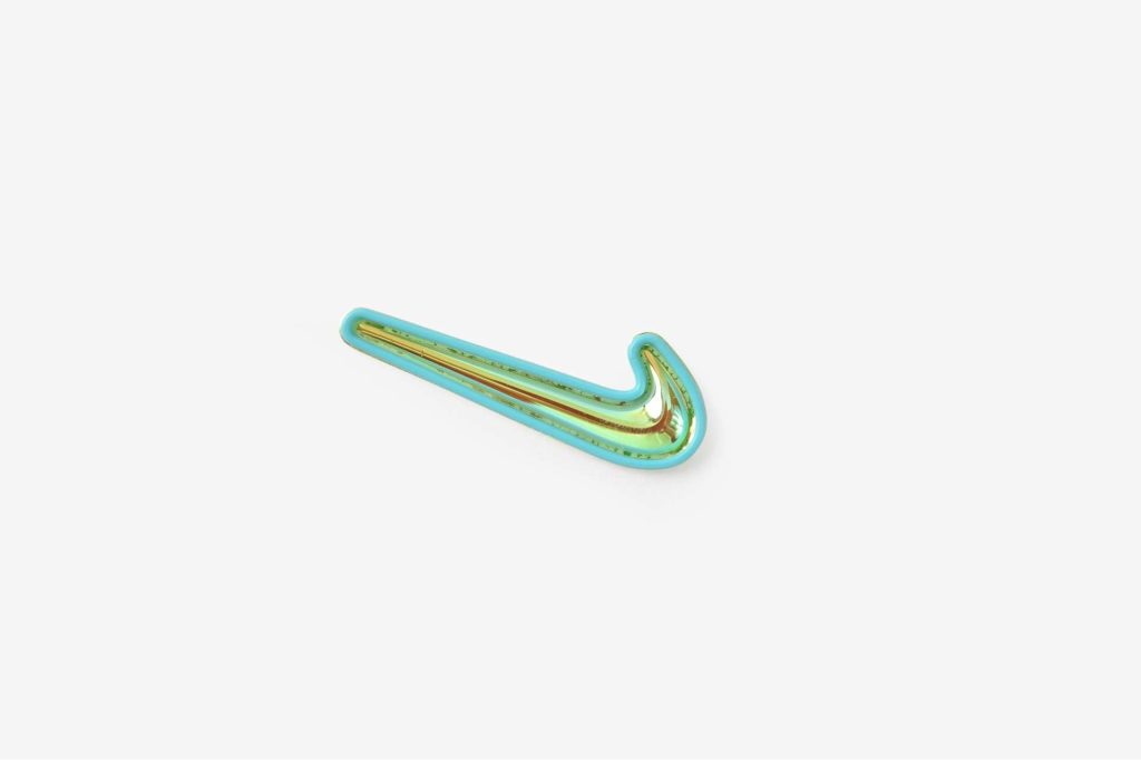 橡胶LOGO射出标