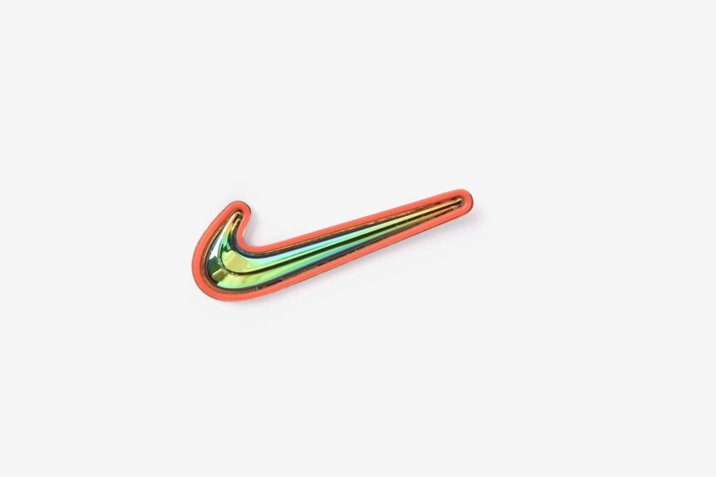 橡胶LOGO射出标